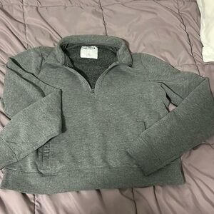 holister cropped sweater